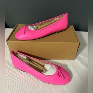 NEW Boden mid heel pump size:40